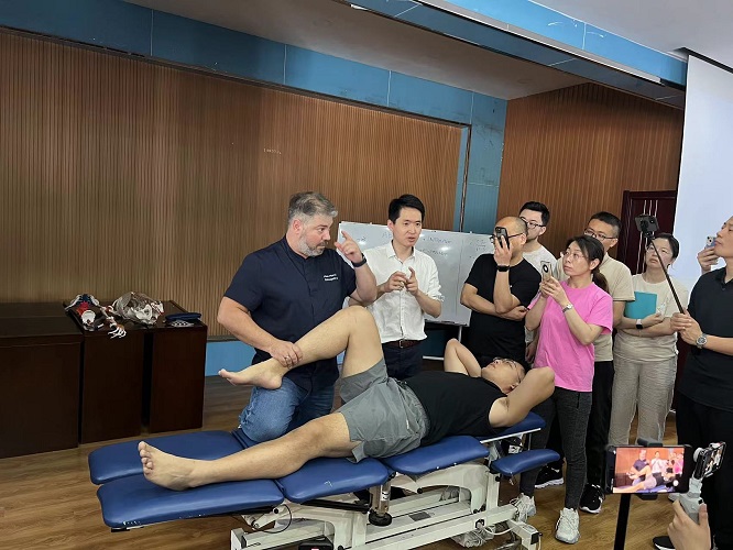 上下肢整骨技術(shù)調(diào)整培訓(xùn)班閉幕！